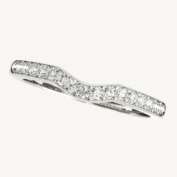 14k White Gold Curved Style Wedding Ring (1/4 cttw)