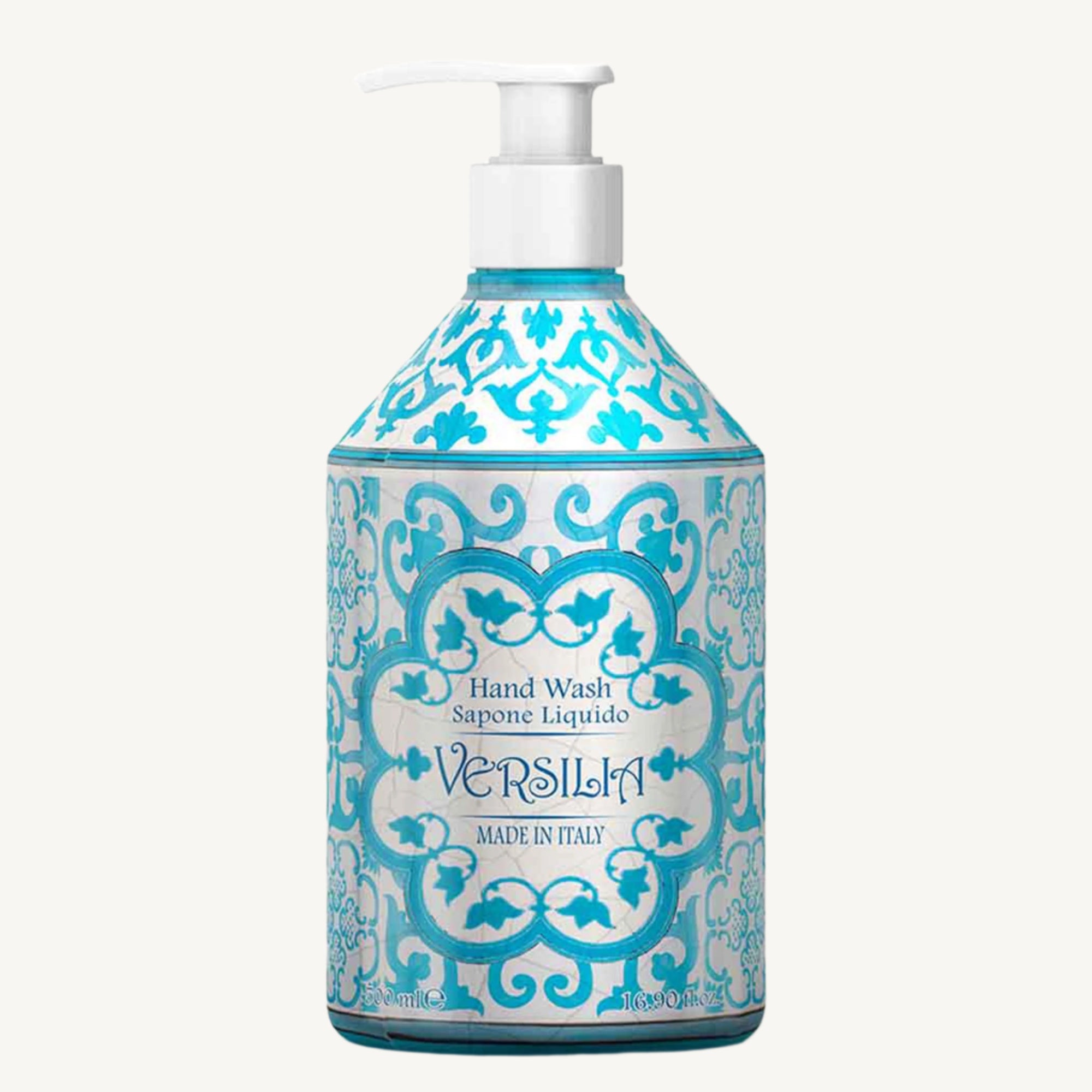 "Le Maioliche Versilia Liquid Hand Soap 500ml โ creamy and gently cleansing hand soap with vibrant notes of sweet tangerine, freesia, jasmine, and peach, inspired by the joyful summer spirit of Versilia and adorned in classic Italian majolica design."