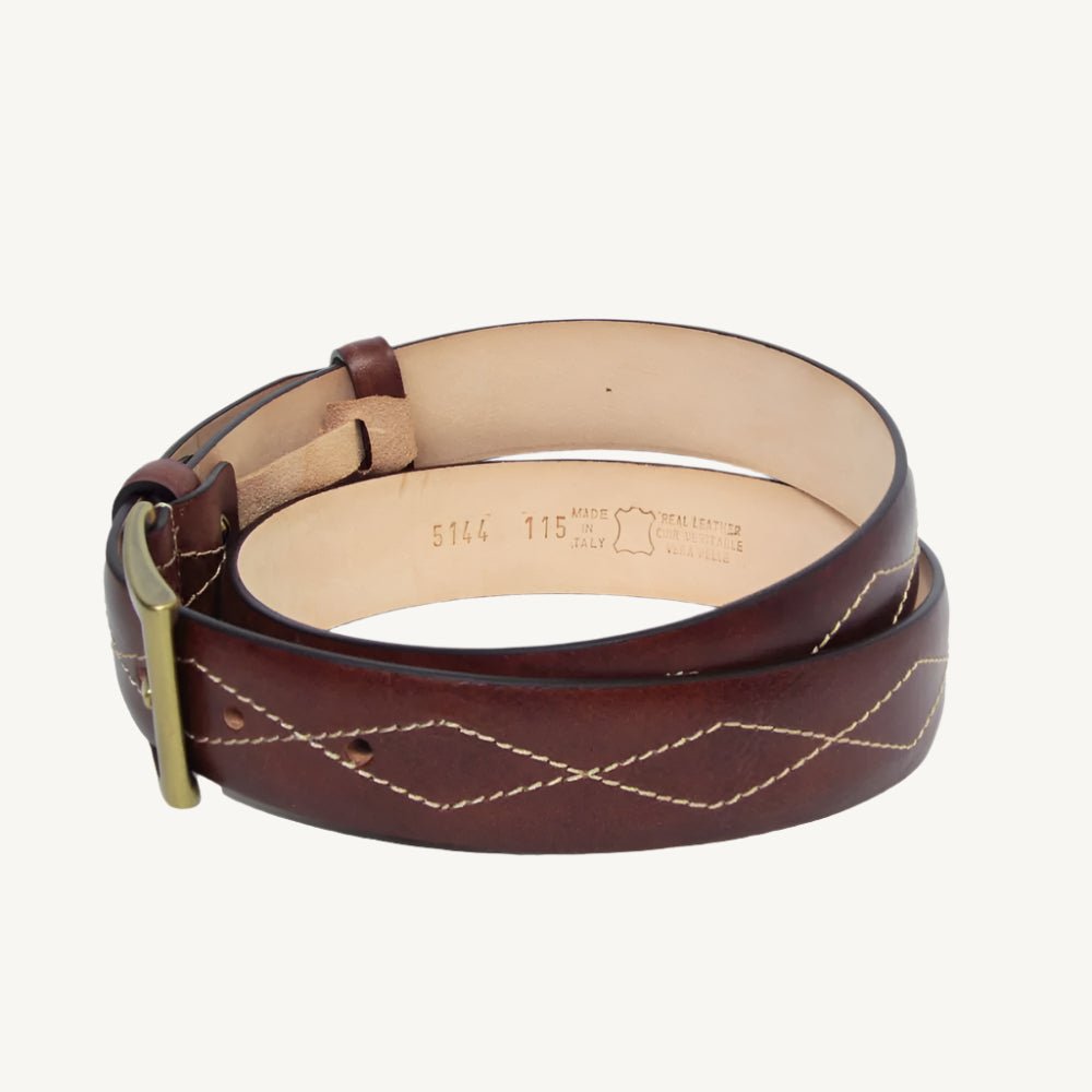 Premium full-grain cow leather belt with rhombus stitching and nubuck leather backing, 1.38 inches wide, designed for daily use.