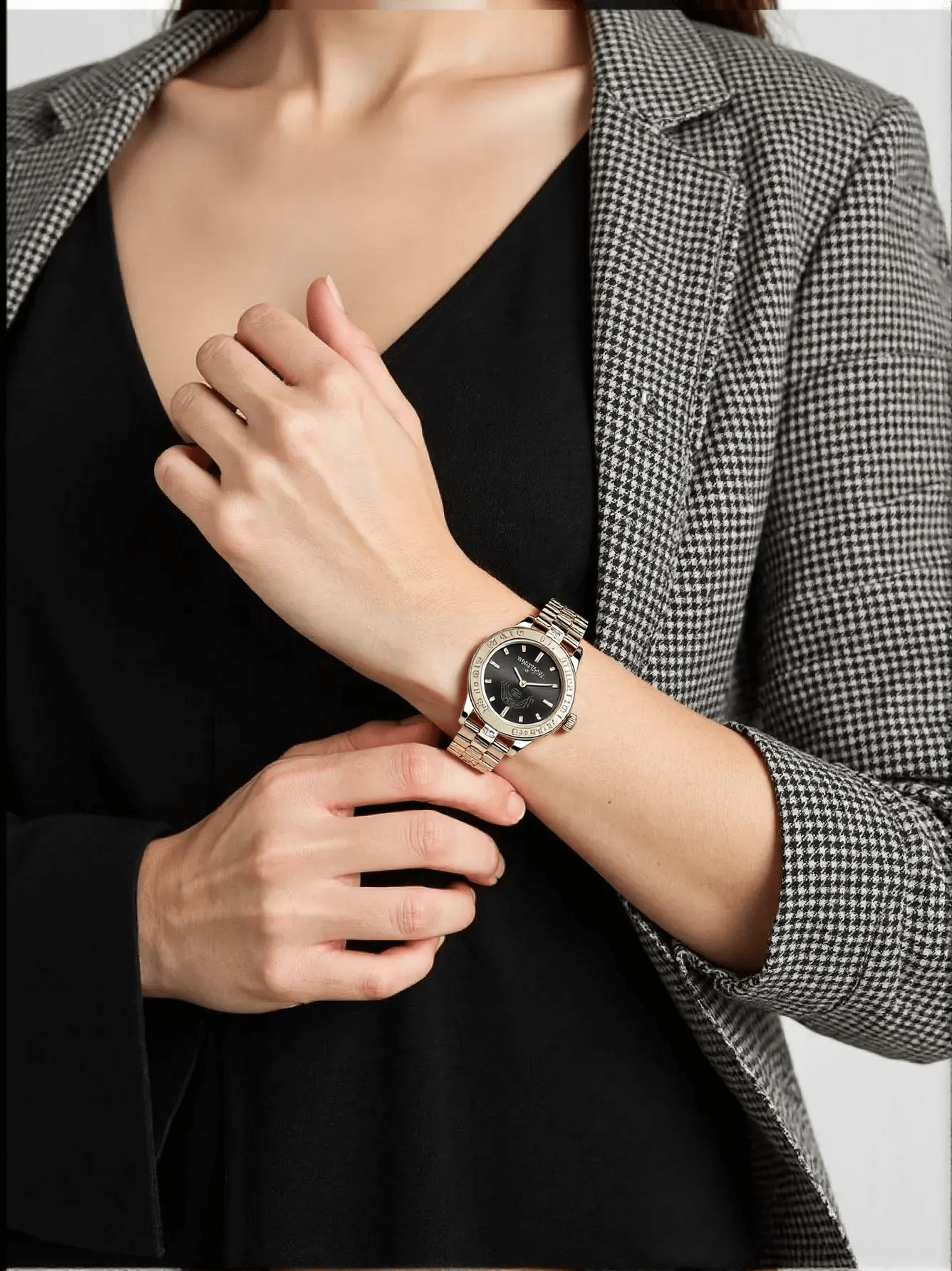 Versace VE2J00721 New Lady ladies watch with gold-tone polished stainless steel case and bracelet, black dial, and anti-reflective sapphire glass – elegant Swiss-made timepiece.