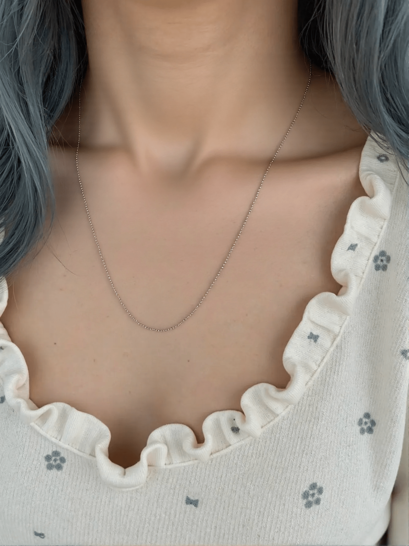 10k white gold diamond cut cable link chain with 0.87mm width, displayed on a neutral background.