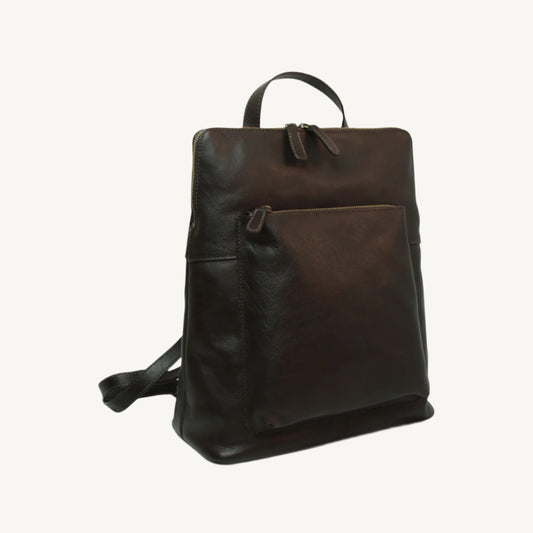 Full grain leather backpack, size 30x39x11 cm, with printed “Made in Italy” polyester lining, two main compartments, multiple zip pockets, and adjustable shoulder straps.