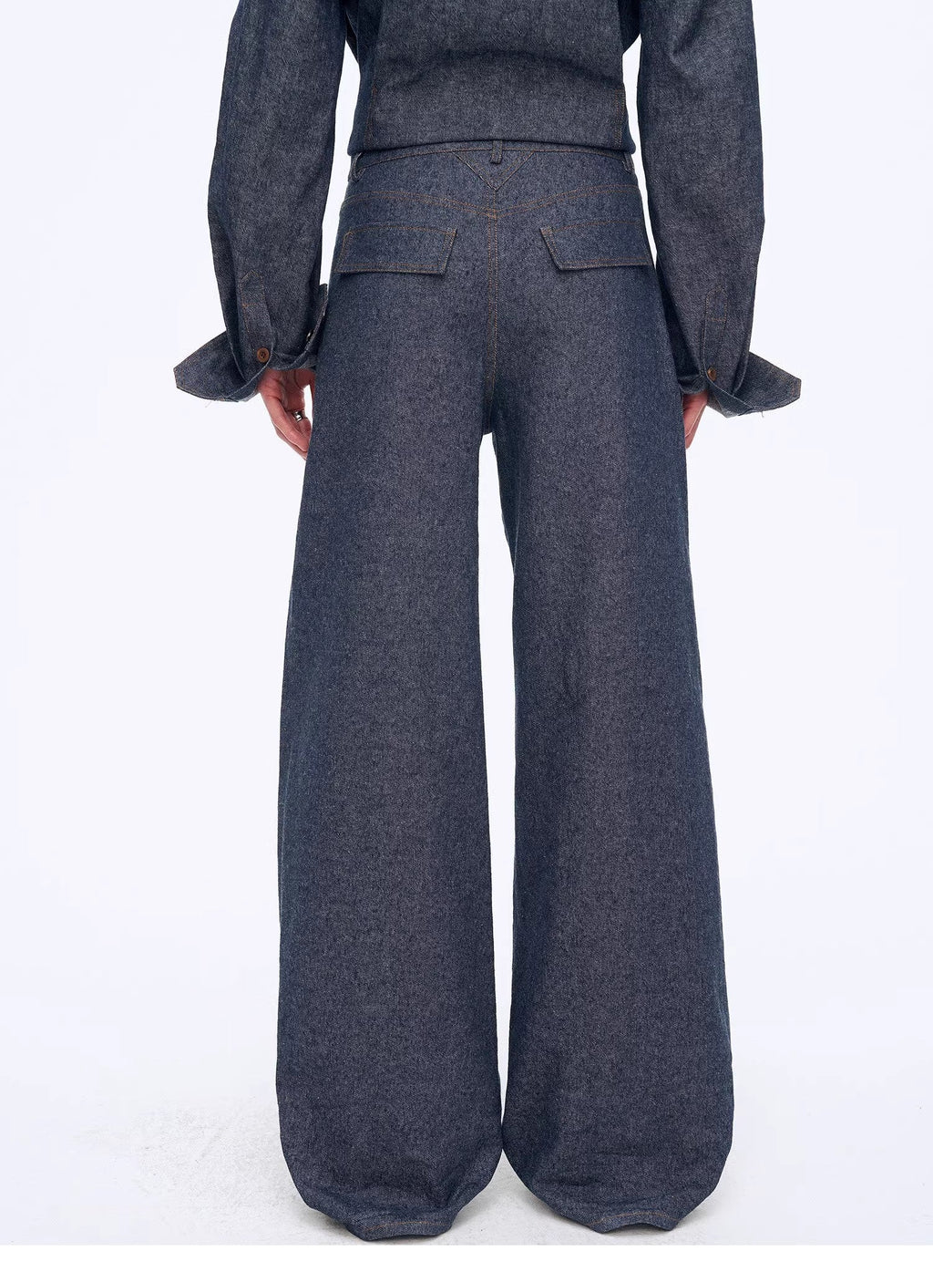 Gray suit with wide-leg pants on a white background