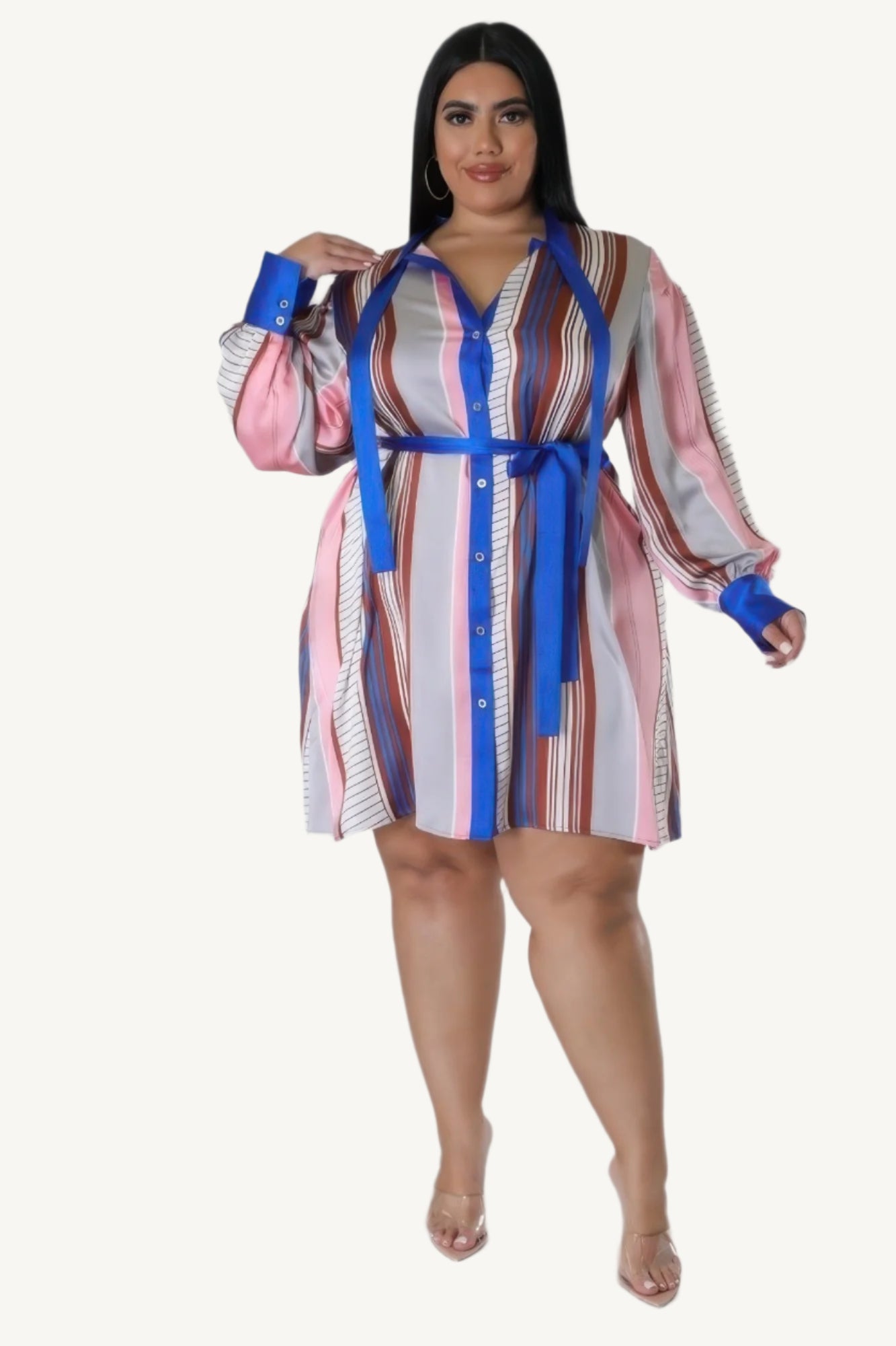 "Long sleeve non-stretch dress with collar and self-tie waist, made from 100% polyester, designed for a timeless and elegant silhouette."