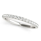 14K White Gold Diamond Scallop Setting Wedding Band – A beautifully crafted wedding band featuring a delicate scallop setting adorned with sparkling diamonds, set in polished 14K white gold for timeless elegance.