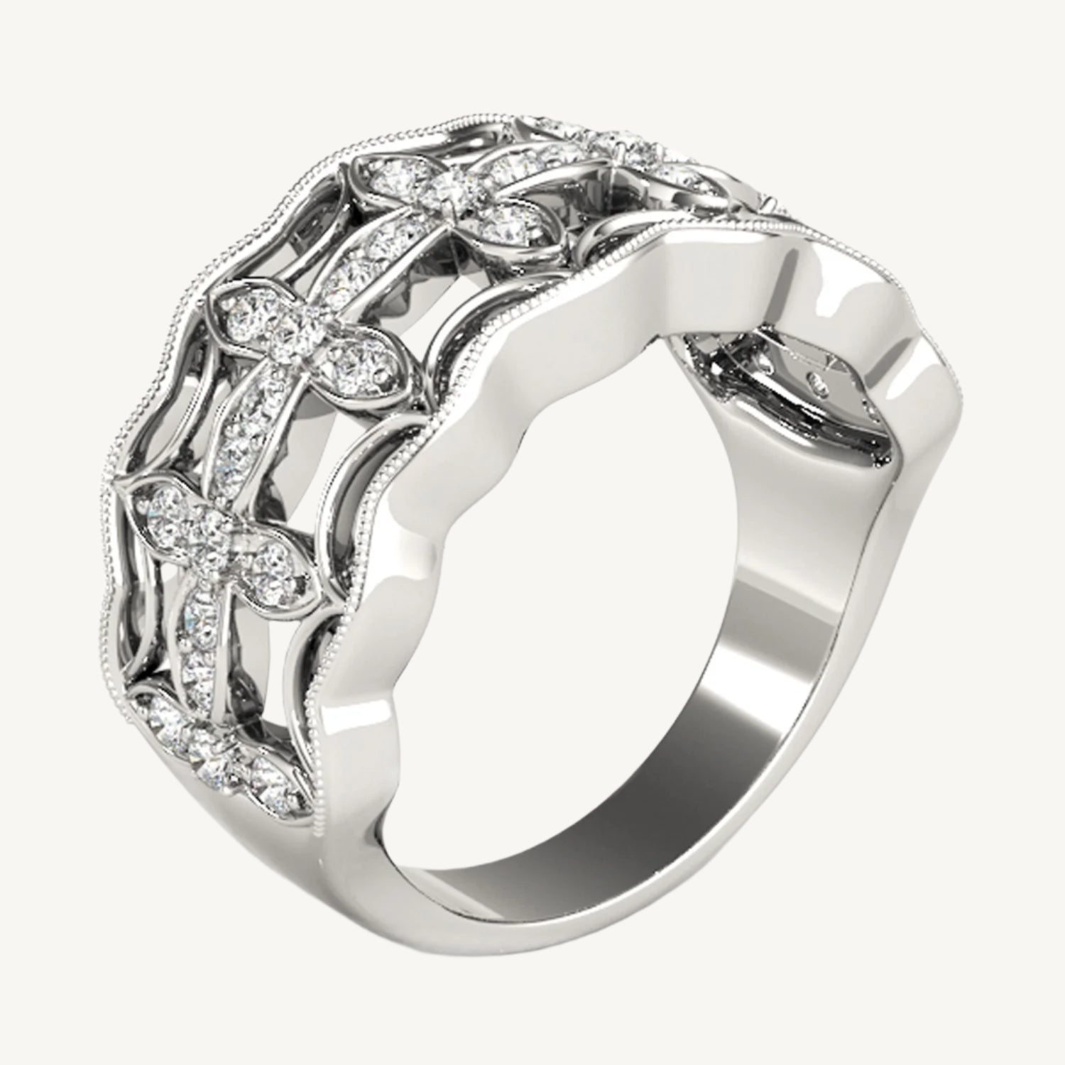 Diamond Studded Four Leaf Clover Motif Ring in 14K White Gold (1/4 cttw) – A charming four-leaf clover ring adorned with sparkling diamonds, set in 14K white gold, offering a stylish and lucky accessory.