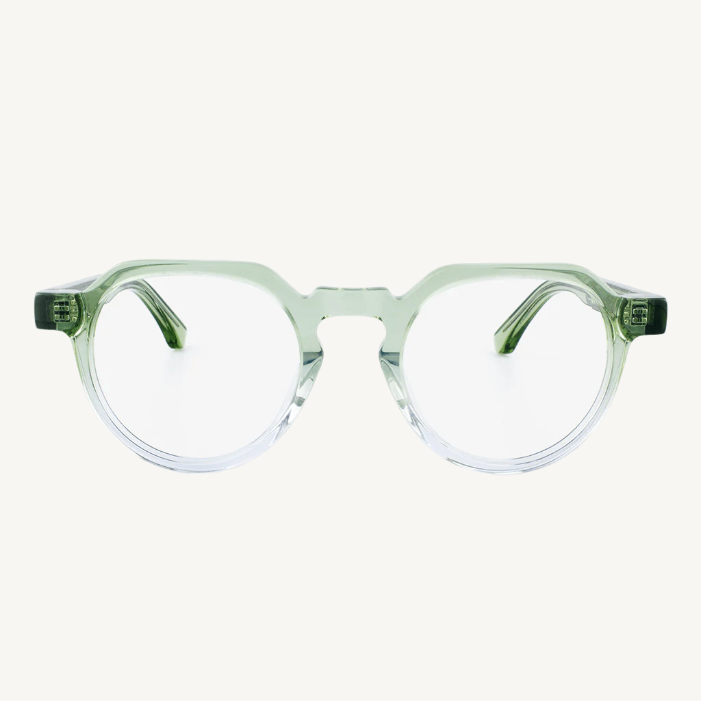 Hobe eyeglasses — meticulously crafted with a vintage-inspired silhouette and modern wood inlays. Classic and stylish, offering a unique blend of timeless charm and contemporary elegance.