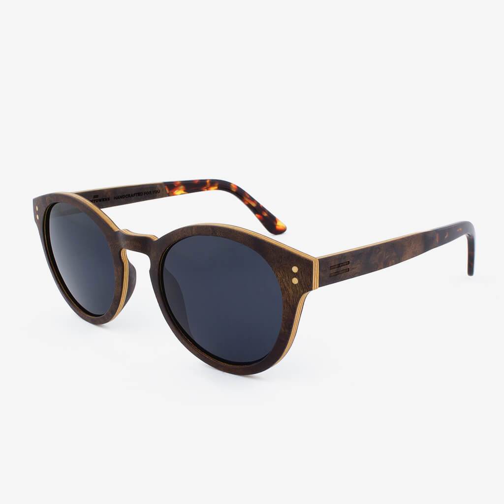 Nassau wood sunglasses — crafted from natural wood, offering a stylish, lightweight, and eco-friendly design. Ideal for a bold and earthy look with a modern twist.