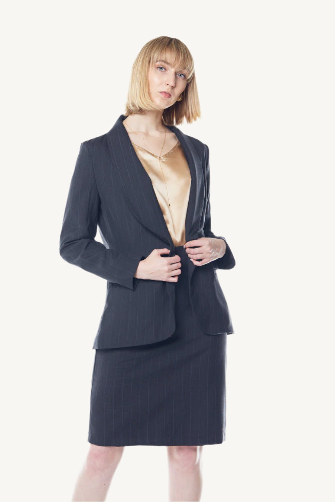 Wool dark grey blazer — classic, refined, and versatile, crafted from premium wool with a structured fit. Ideal for professional and smart-casual wear, adding a touch of elegance to any outfit.