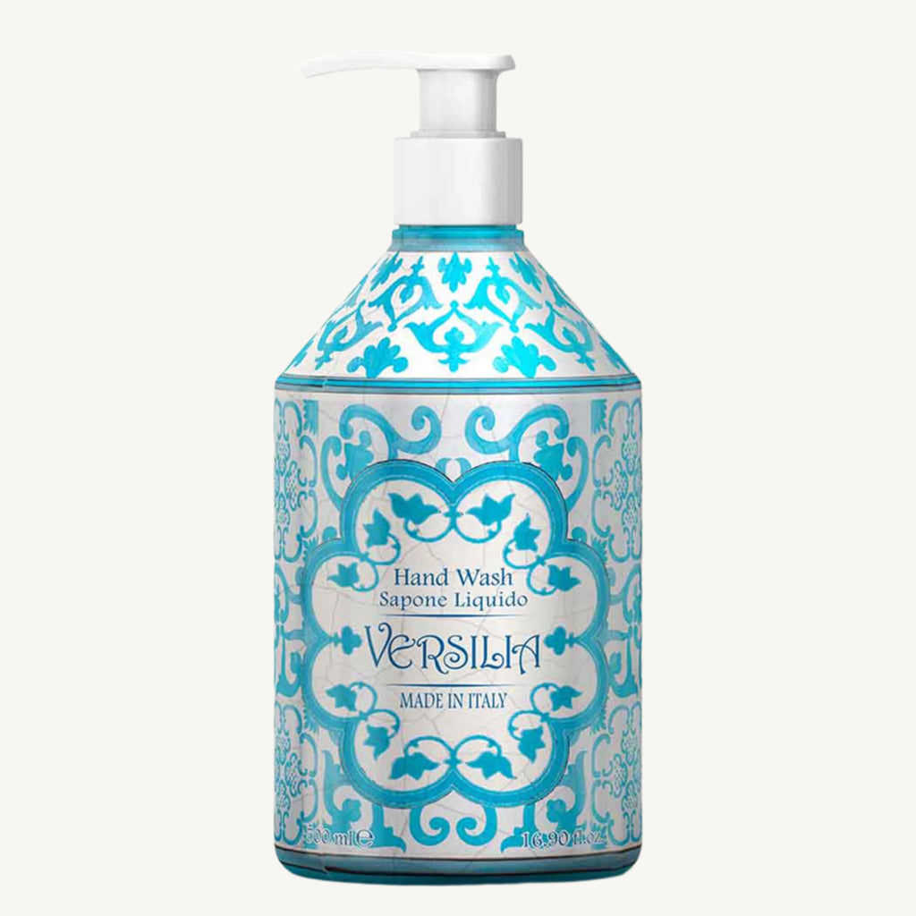 "Le Maioliche Versilia Liquid Hand Soap 500ml – creamy and gently cleansing hand soap with vibrant notes of sweet tangerine, freesia, jasmine, and peach, inspired by the joyful summer spirit of Versilia and adorned in classic Italian majolica design."