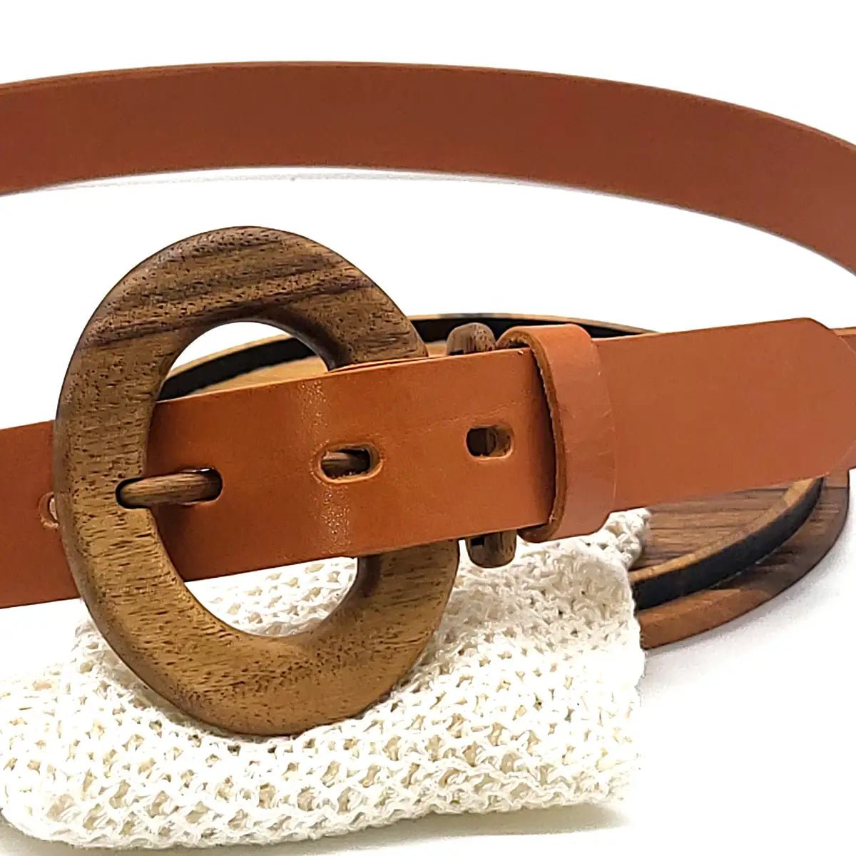 Luxury women's leather wood belt "Fuji Happiness 307" — crafted from premium leather with a natural wood accent, combining elegance and sophistication with a touch of nature.