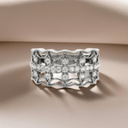 Diamond Studded Four Leaf Clover Motif Ring in 14K White Gold (1/4 cttw) – A charming four-leaf clover ring adorned with sparkling diamonds, set in 14K white gold, offering a stylish and lucky accessory.