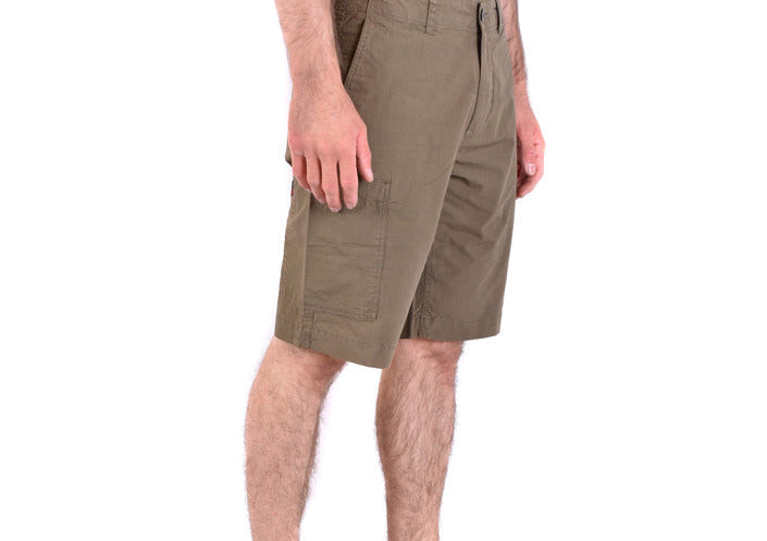 "Men’s green Woolrich cotton shorts with zip and button fastening, front and back pockets – casual and breathable for spring/summer."