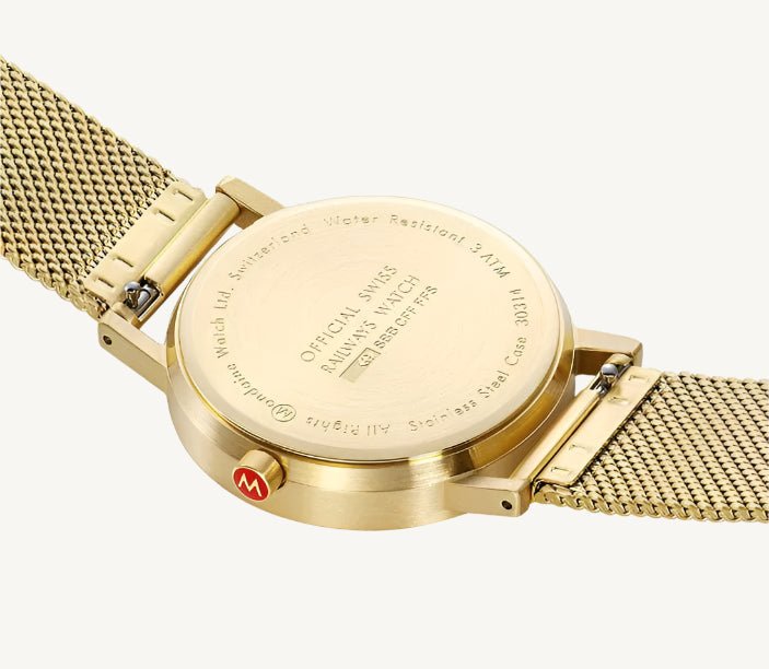 Mondaine A660.30314.60SBM Classic Swiss Railways ladies watch with matte gold-tone stainless steel case and bracelet, green dial, mineral glass – elegant Swiss-made timepiece for women.