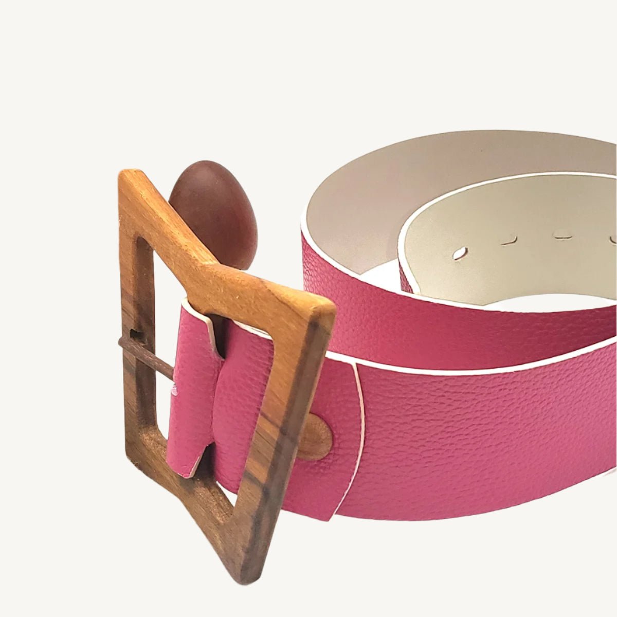 Luxury women's leather wood belt "Bryce Free 627" — crafted from premium leather with a natural wood accent, combining refined elegance with a bold, unique design for a sophisticated look.