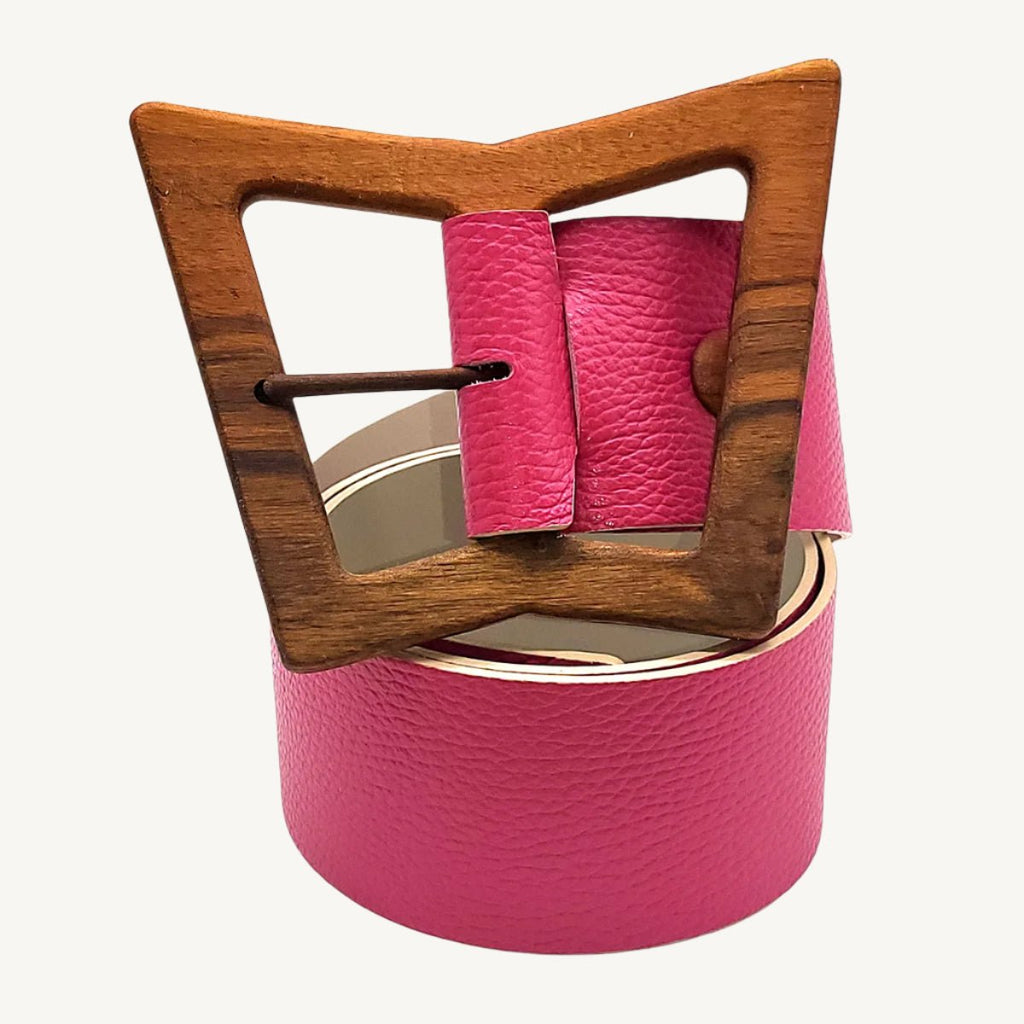 Luxury women's leather wood belt "Bryce Free 627" — crafted from premium leather with a natural wood accent, combining refined elegance with a bold, unique design for a sophisticated look.