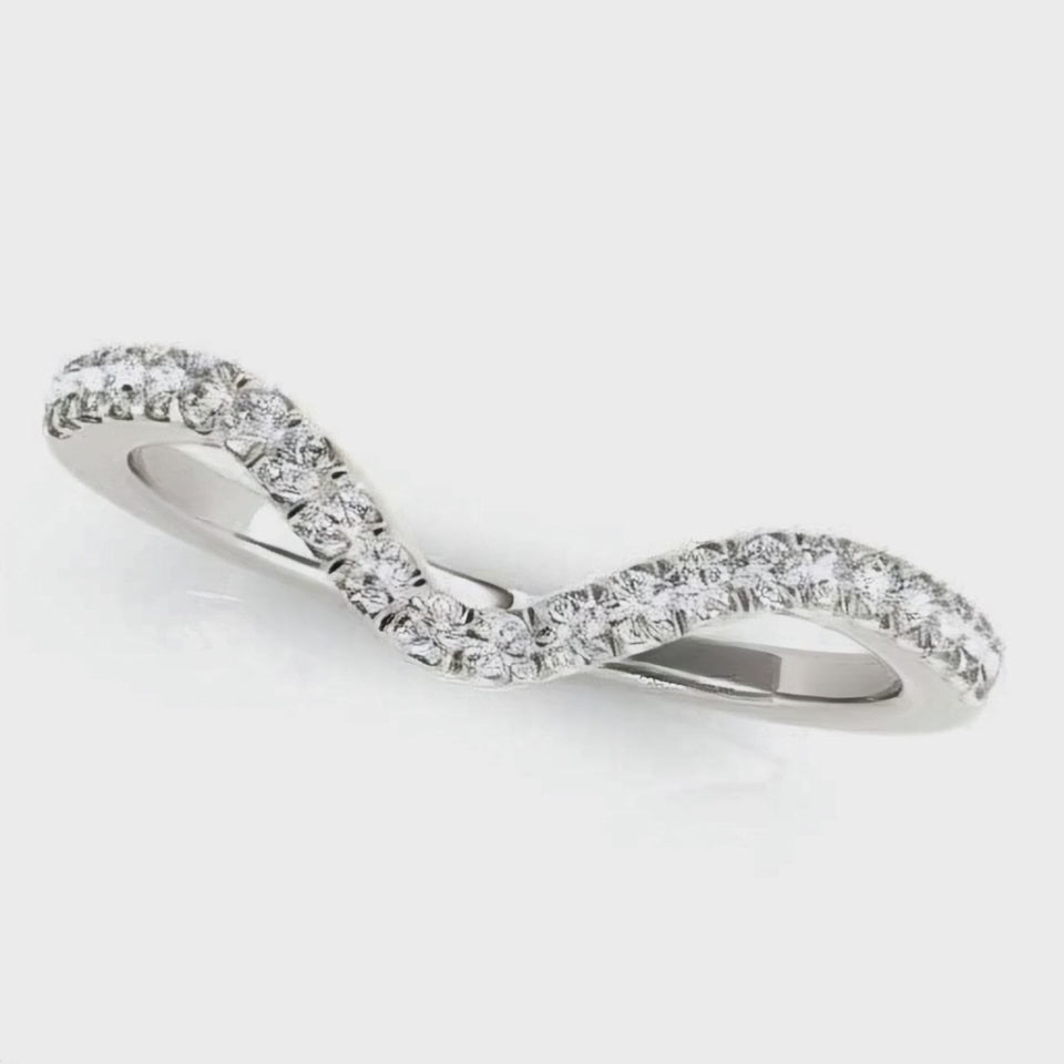 14K White Gold Wavy Design Round Diamond Wedding Ring (1/6 cttw) – A uniquely crafted wedding band featuring a graceful wavy design with round-cut diamonds set in polished 14K white gold for an elegant and modern look.