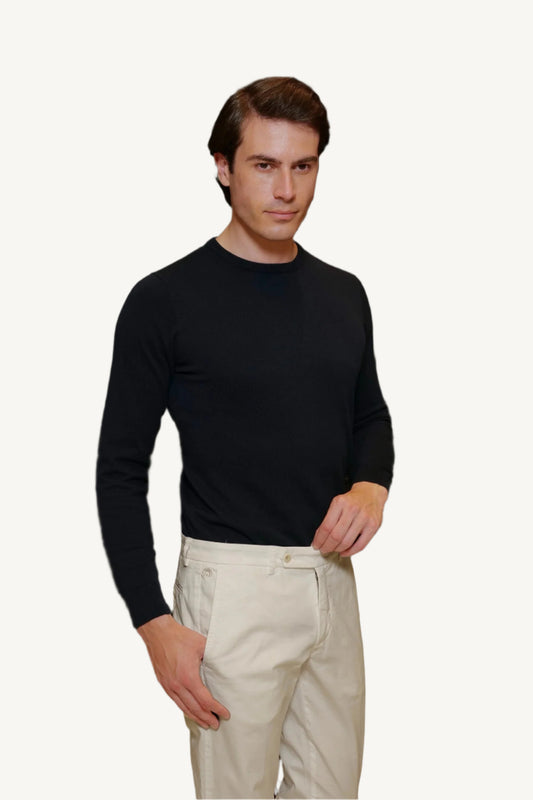 Ivory cotton chino trousers — lightweight, breathable, and elegant, perfect for spring and summer. A refined choice for casual and smart-casual wear.