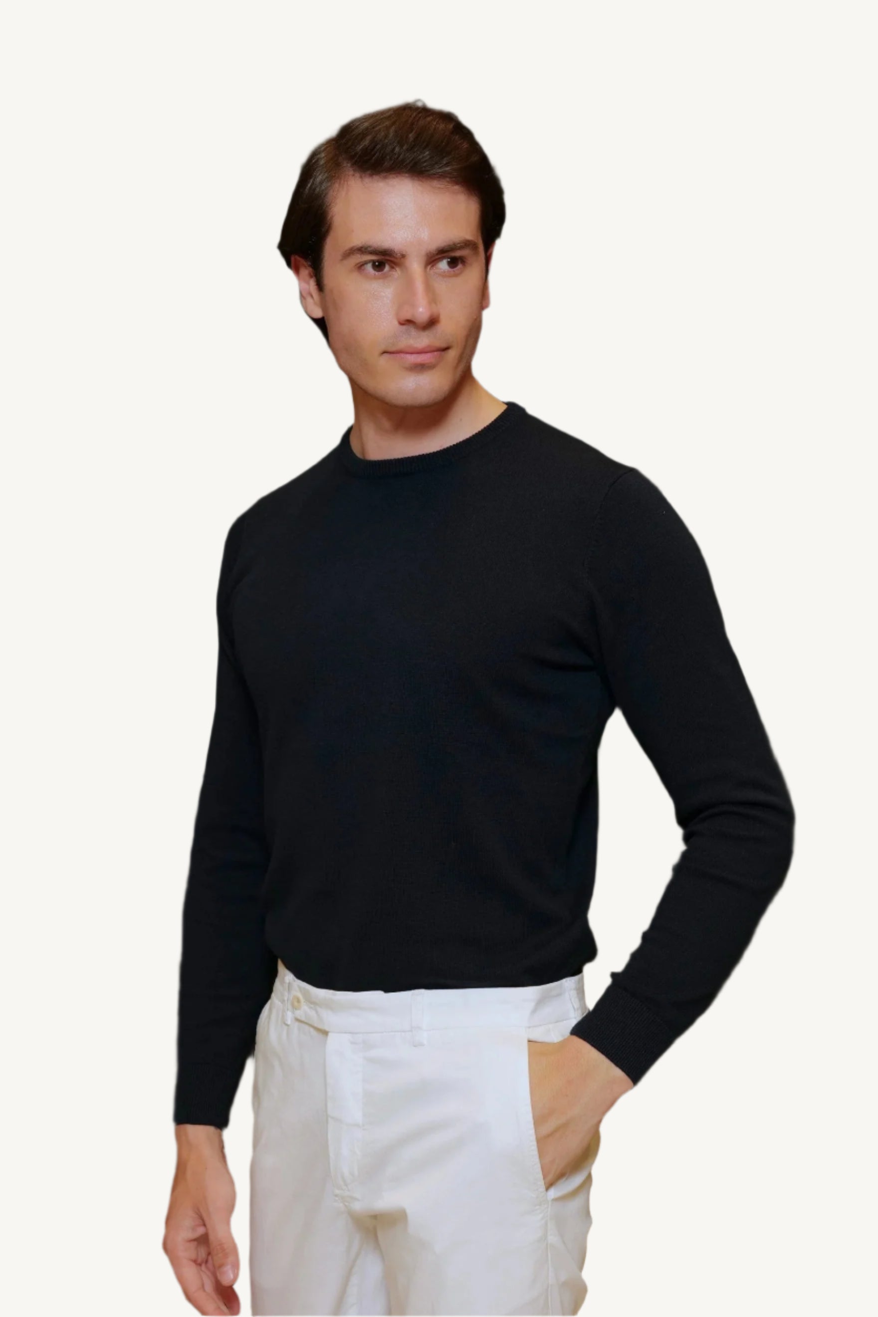 White cotton chino trousers — lightweight, breathable, and stylish, perfect for spring and summer. Ideal for casual and smart-casual outfits with a fresh and elegant touch.